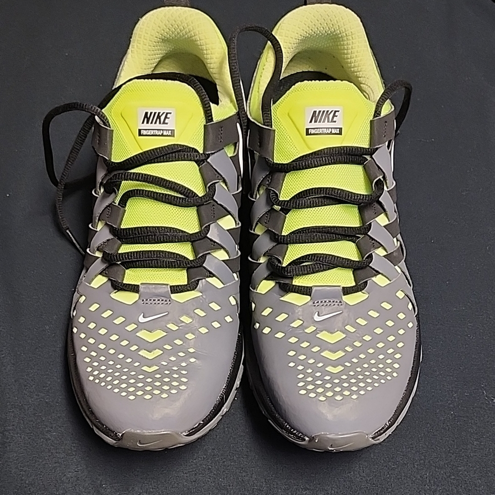 Nike Men's Athletic Fingertrap Max Shoes in Gray, Black and Neon Green